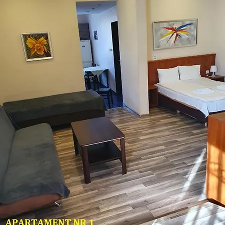 Centrum Noclegowe 1 Apartment *