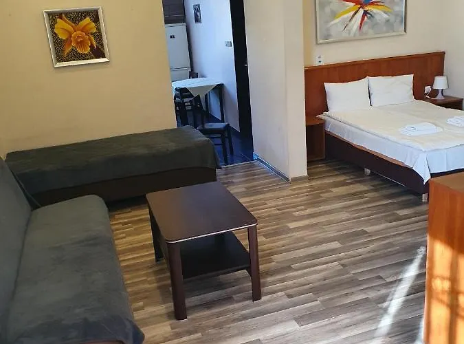 Centrum Noclegowe 1 Апартаменти *